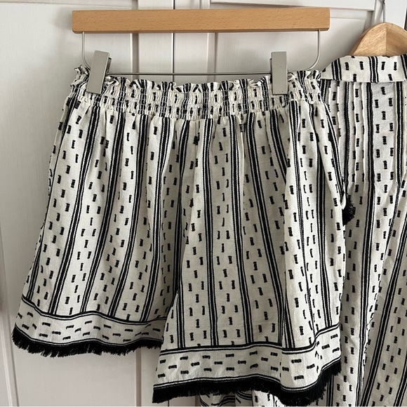 FULL SET | HUNTER BELL Ezra Fringe Top + Helene Clip Dot Shorts - Picture 14 of 16